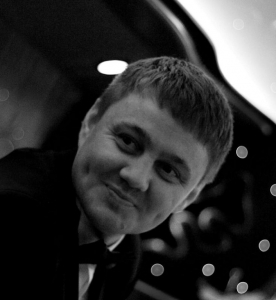 волынский денис.jpg